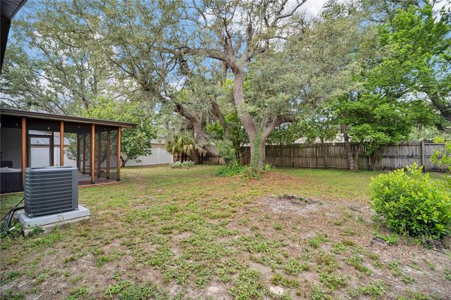 10708 N OJUS DRIVE, Tampa, FL 33617