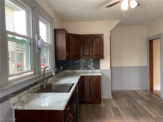 803 Trenton, Toronto, OH 43964