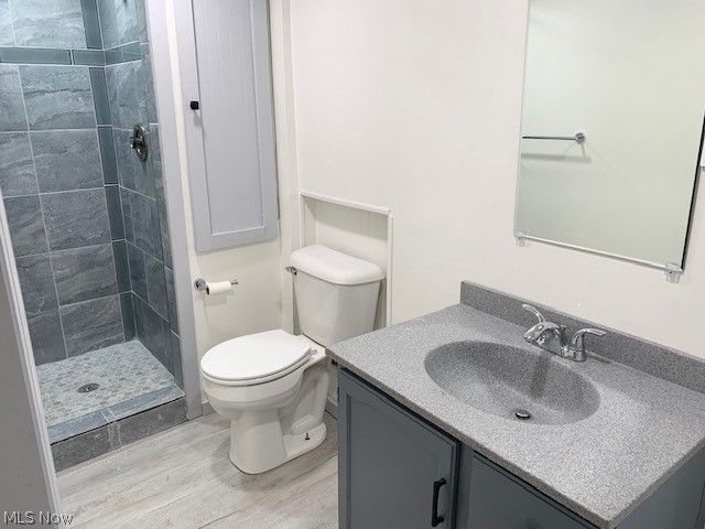 803 Trenton, Toronto, OH 43964