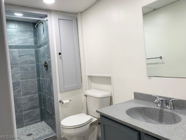 803 Trenton, Toronto, OH 43964