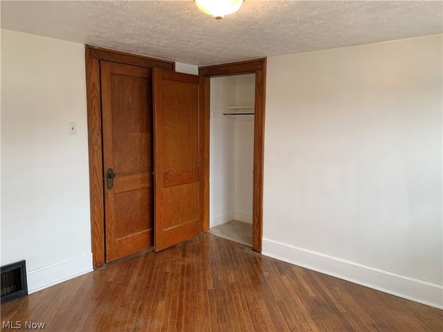 803 Trenton, Toronto, OH 43964