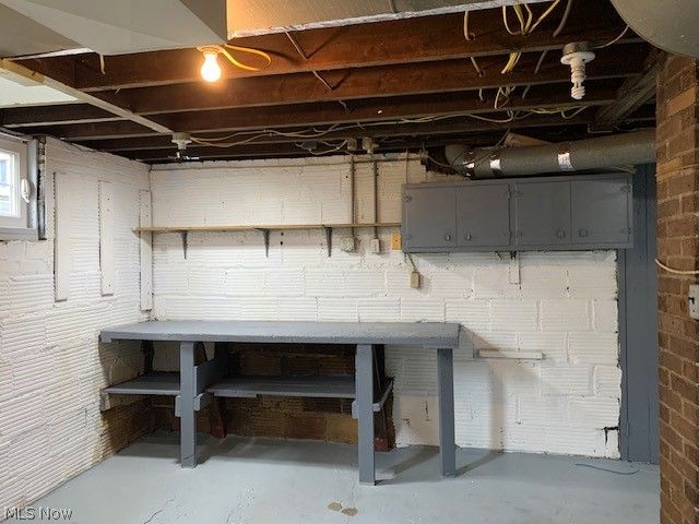 803 Trenton, Toronto, OH 43964