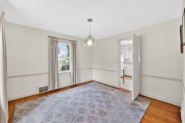 121 Benz St, Springfield, MA 01118