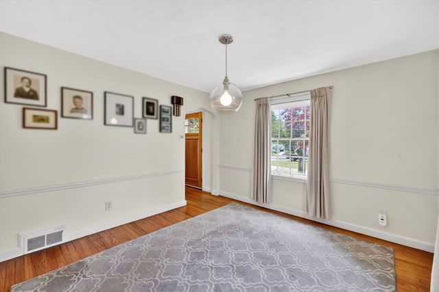 121 Benz St, Springfield, MA 01118