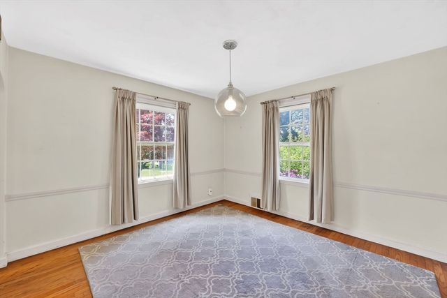 121 Benz St, Springfield, MA 01118