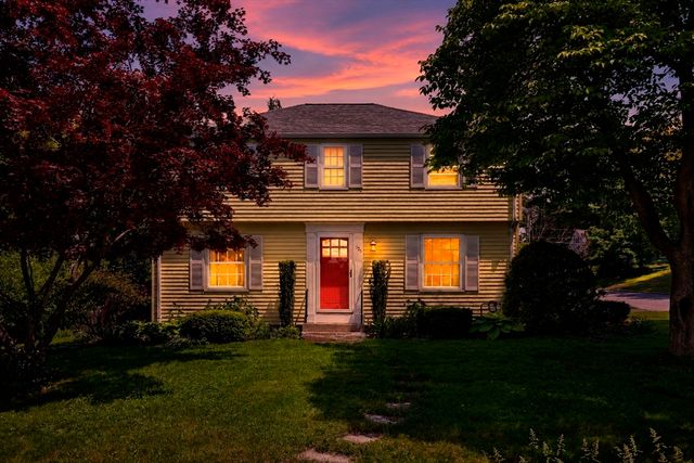 121 Benz St, Springfield, MA 01118