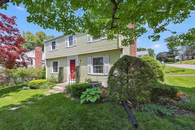 121 Benz St, Springfield, MA 01118