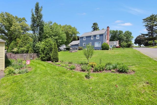 121 Benz St, Springfield, MA 01118
