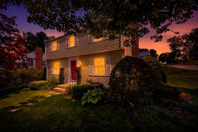 121 Benz St, Springfield, MA 01118