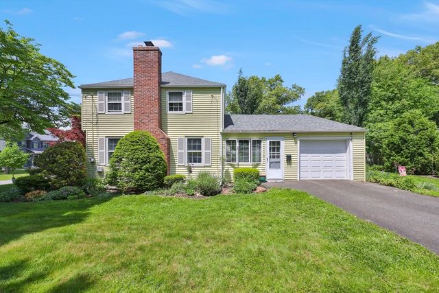 121 Benz St, Springfield, MA 01118