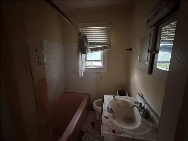 1661 Norton Street, Rochester, NY 14609