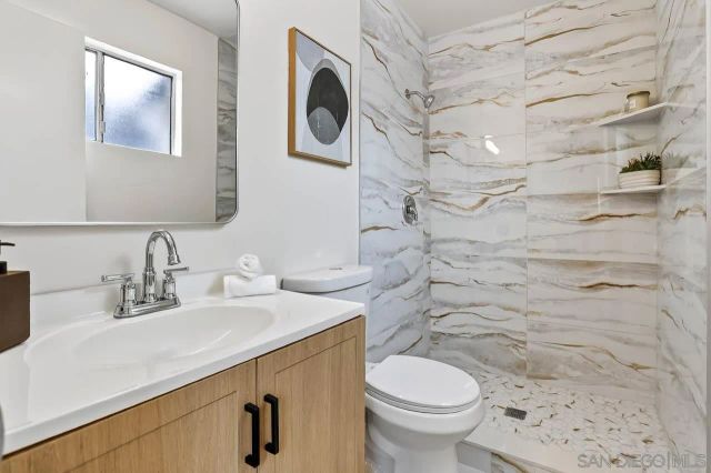 520 La Barca St, Spring Valley, CA 91977