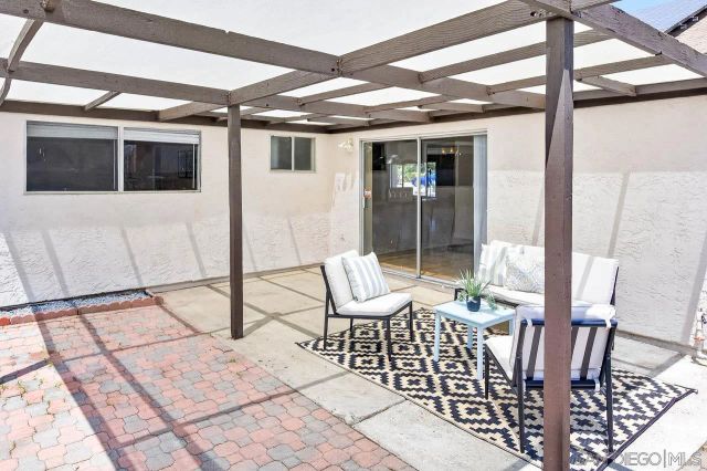 520 La Barca St, Spring Valley, CA 91977