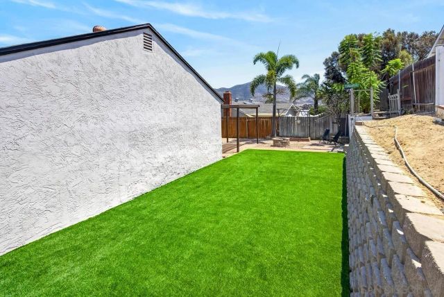 520 La Barca St, Spring Valley, CA 91977