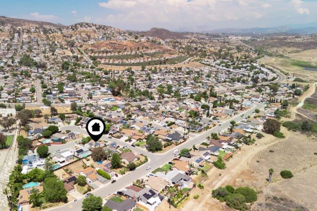 520 La Barca St, Spring Valley, CA 91977