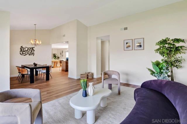 520 La Barca St, Spring Valley, CA 91977