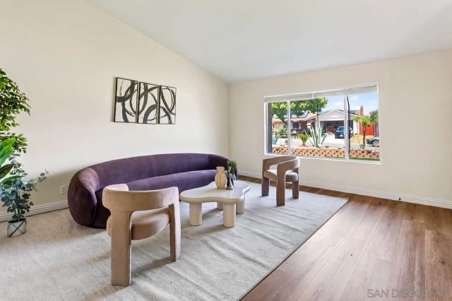 520 La Barca St, Spring Valley, CA 91977