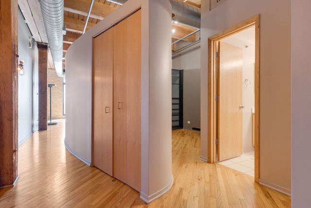1250 W Van Buren Street 511, Chicago, IL 60607