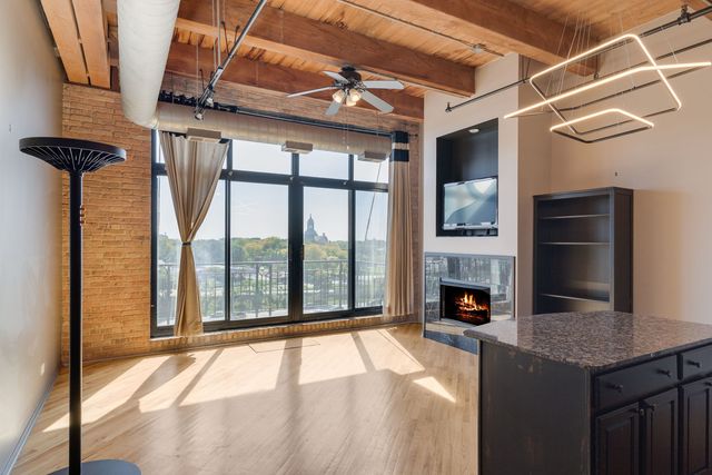 1250 W Van Buren Street 511, Chicago, IL 60607