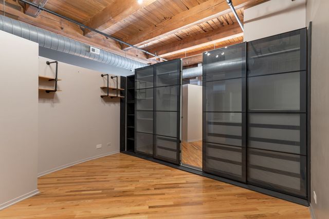 1250 W Van Buren Street 511, Chicago, IL 60607