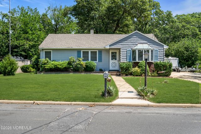 416 Macarthur Drive, Brick, NJ 08724