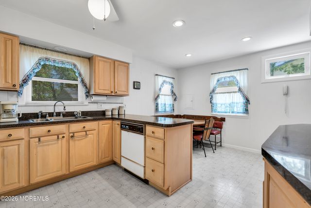 416 Macarthur Drive, Brick, NJ 08724