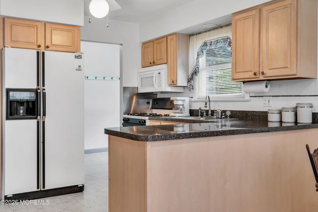 416 Macarthur Drive, Brick, NJ 08724