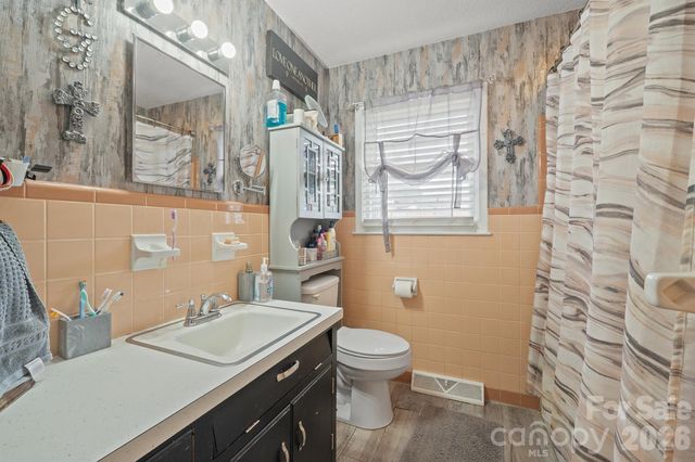 1782 Cameron Road, Lincolnton, NC 28092