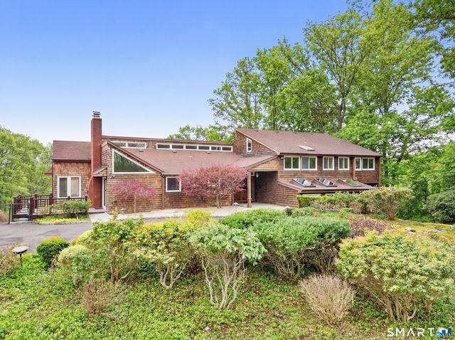 41 Londonderry Drive, Greenwich, CT 06830