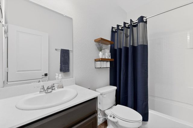 5509 Mcmahan Lane, Fort Worth, TX 76036