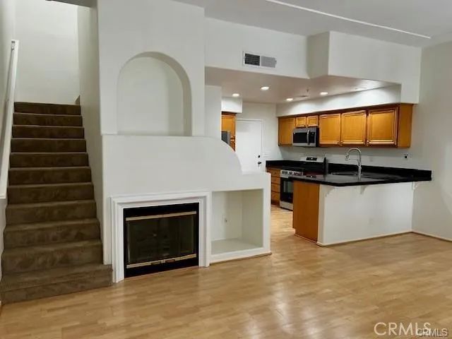 2380 Sunningdale, Tustin, CA 92782