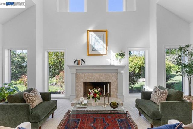 16 Ardendale Ct, Alamo, CA 94507