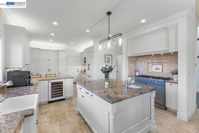 16 Ardendale Ct, Alamo, CA 94507