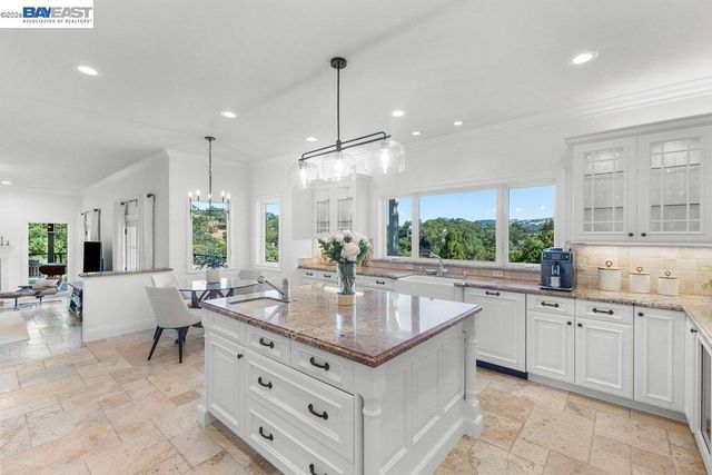 16 Ardendale Ct, Alamo, CA 94507