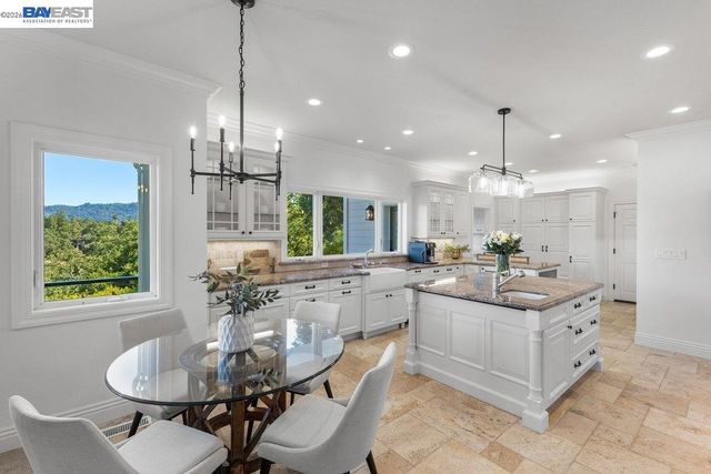 16 Ardendale Ct, Alamo, CA 94507