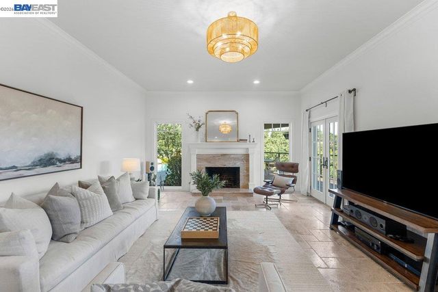 16 Ardendale Ct, Alamo, CA 94507