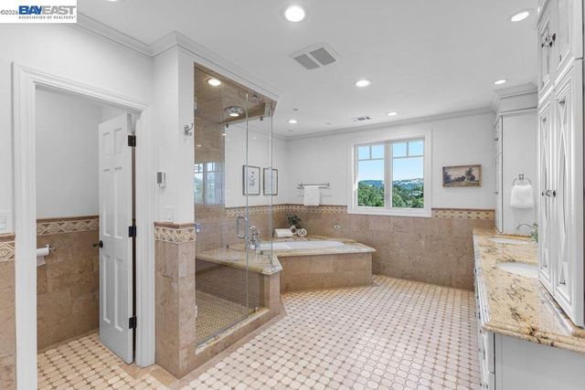 16 Ardendale Ct, Alamo, CA 94507