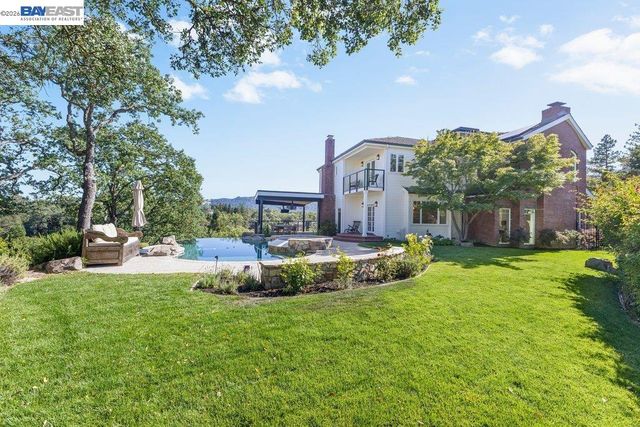 16 Ardendale Ct, Alamo, CA 94507
