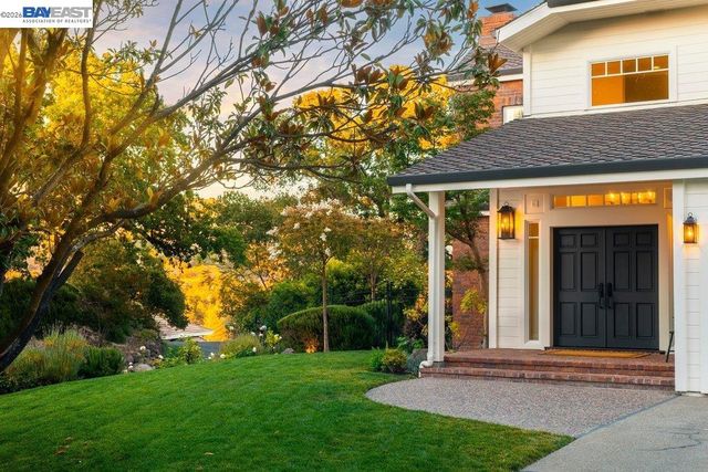 16 Ardendale Ct, Alamo, CA 94507