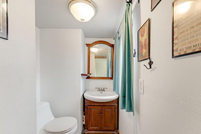8302 W Courtland AVENUE, Milwaukee, WI 53218