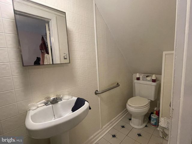 5824 CATHARINE ST, Philadelphia, PA 19143