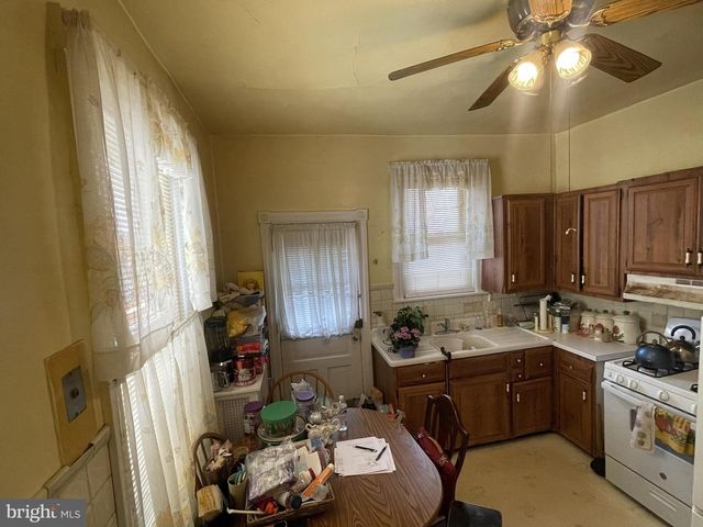 5824 CATHARINE ST, Philadelphia, PA 19143