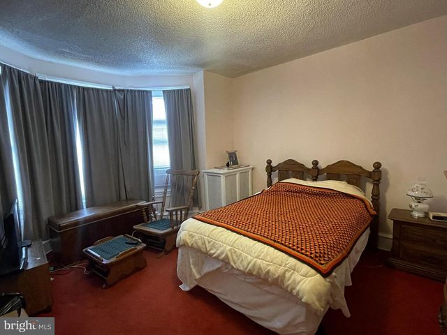 5824 CATHARINE ST, Philadelphia, PA 19143