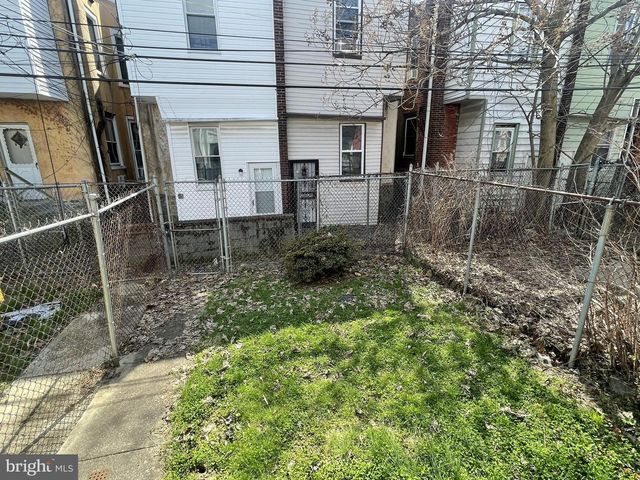 5824 CATHARINE ST, Philadelphia, PA 19143