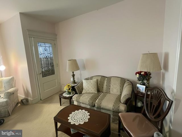 5824 CATHARINE ST, Philadelphia, PA 19143