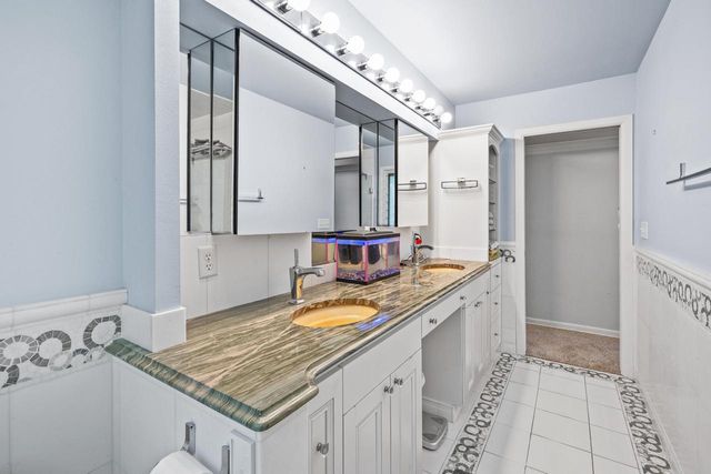 1030 W Ravine LANE, Bayside, WI 53217