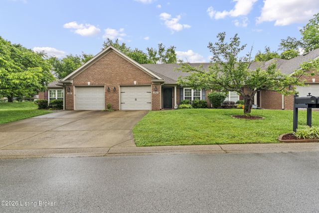 5803 Shepherd Crossing Dr, Louisville, KY 40219