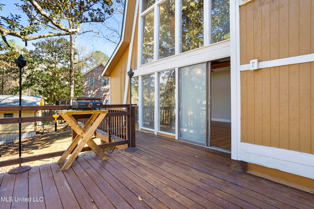 2108 Bacot Drive, Gautier, MS 39553