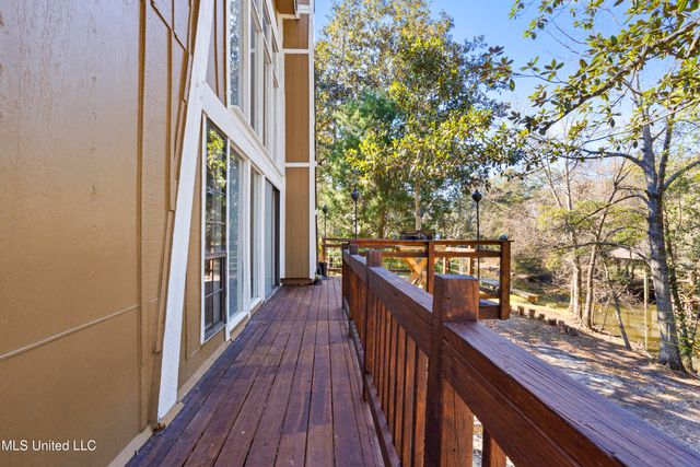 2108 Bacot Drive, Gautier, MS 39553