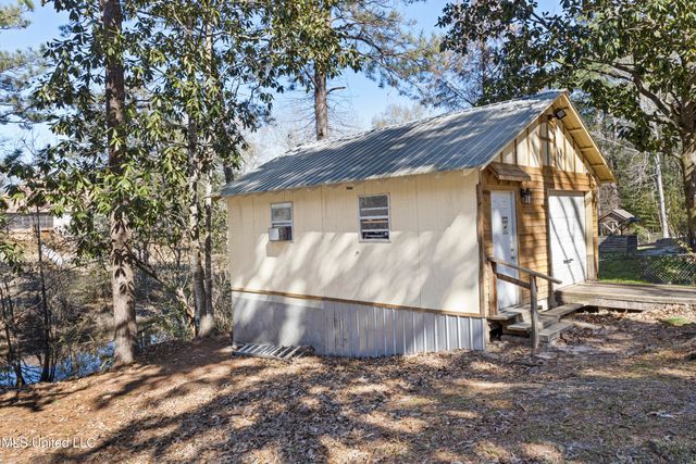 2108 Bacot Drive, Gautier, MS 39553